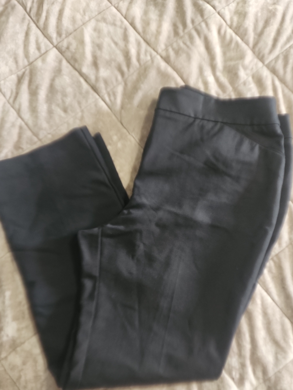 Chico's Black Ankle Cropped Pants